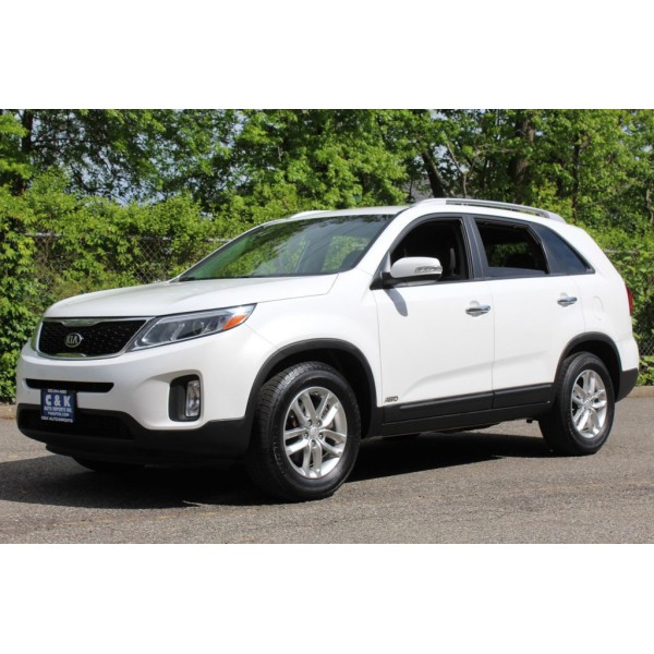 Sucata Kia Sorento 2015 - Carro batido para venda de peças