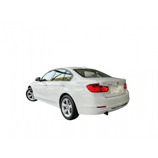 SUCATA BMW 320 2016 - CARRO BATIDO PARA VENDA DE PEÇAS 