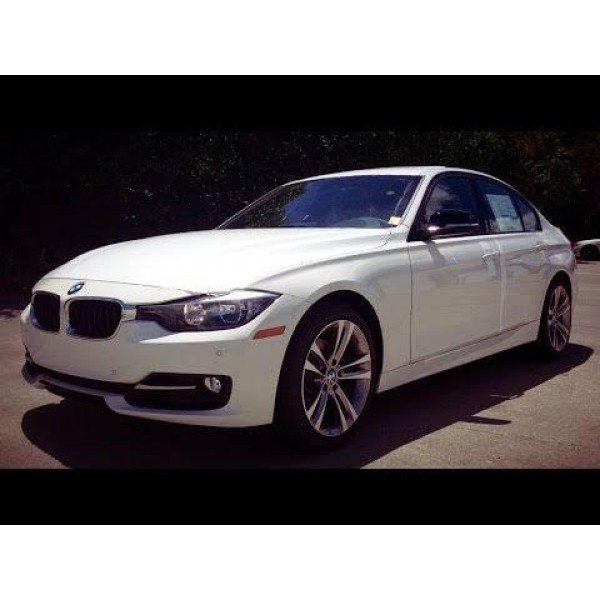 Sucata BMW 328 2014 - Carro batido para venda de peças