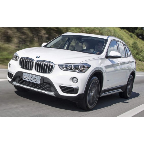 Sucata BMW X1 2017 - Carro batido para venda de peças