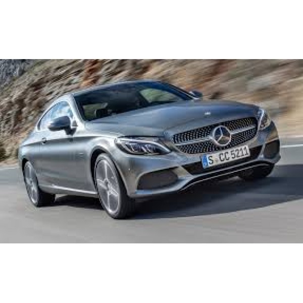 Sucata Mercedes C200 2017  - Carro batido para venda de peças