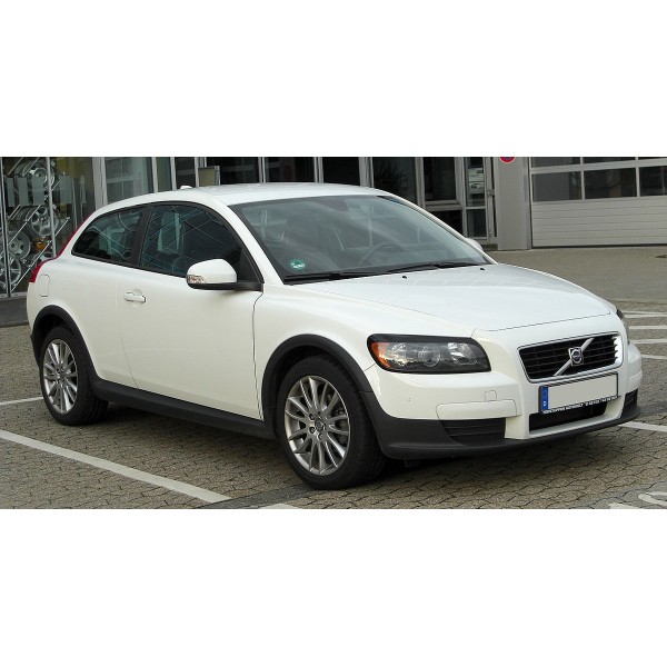 Sucata Volvo C30 2010 - Carro batido para venda de peças